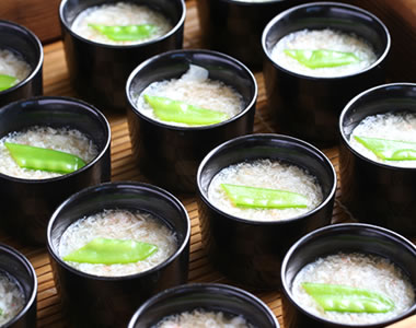 ズワイガニのあんかけ茶碗蒸し