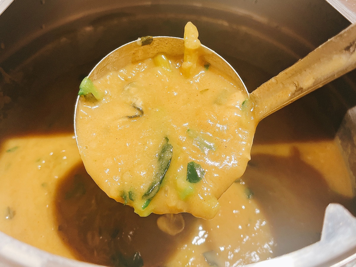 牡蠣と小松菜のクリームカレー