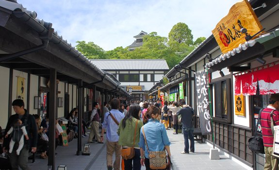 桜の馬場　城彩苑を堪能！