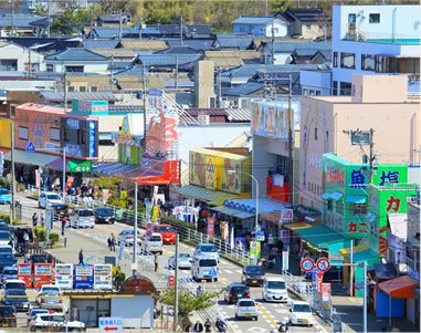 寺泊魚の市場通り